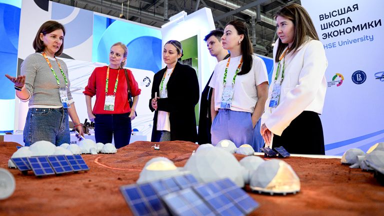 В Екатеринбурге официально открылся Международный фестиваль молодежи