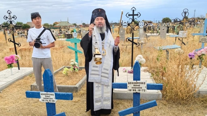 В Элисте священник рассказал о чуде во время перезахоронения