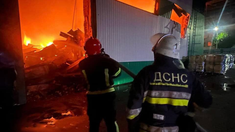В Киеве прогремели две серии взрывов с интервалом в шесть минут