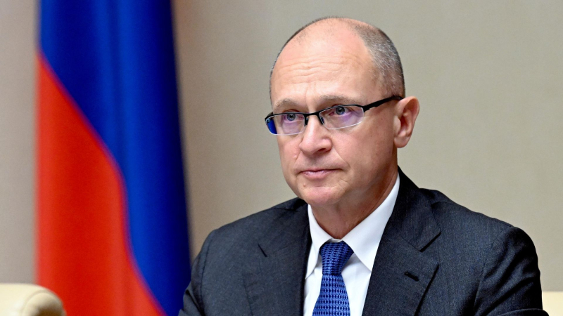 Западные власти отворачиваются от проблемы неонацизма, заявил Кириенко